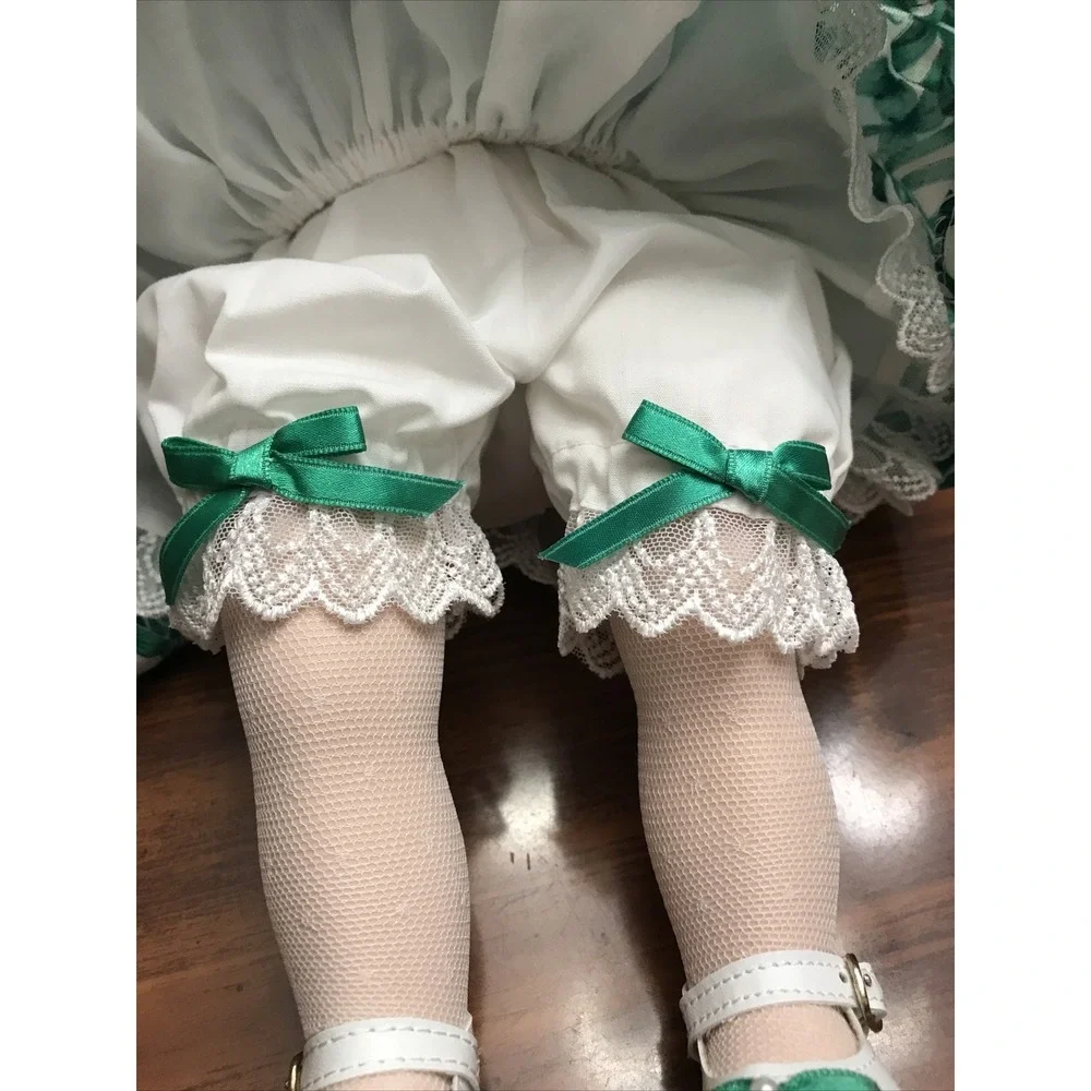 Betty Jane Carter Doll Goebel‎ 1995 1426/2000 St Patrick’s day clovers Irish